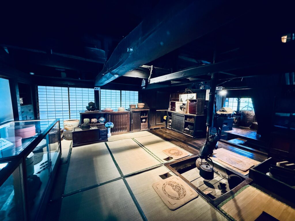 榛の木林資料館內部一隅